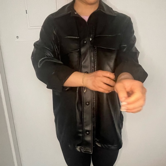 Vegan leather shacket - Picture 6 of 9